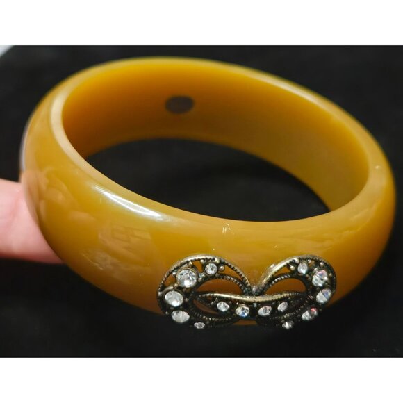 Elizabeth Lulu Crew Honey Mustard Resin Bangle - Picture 3 of 6
